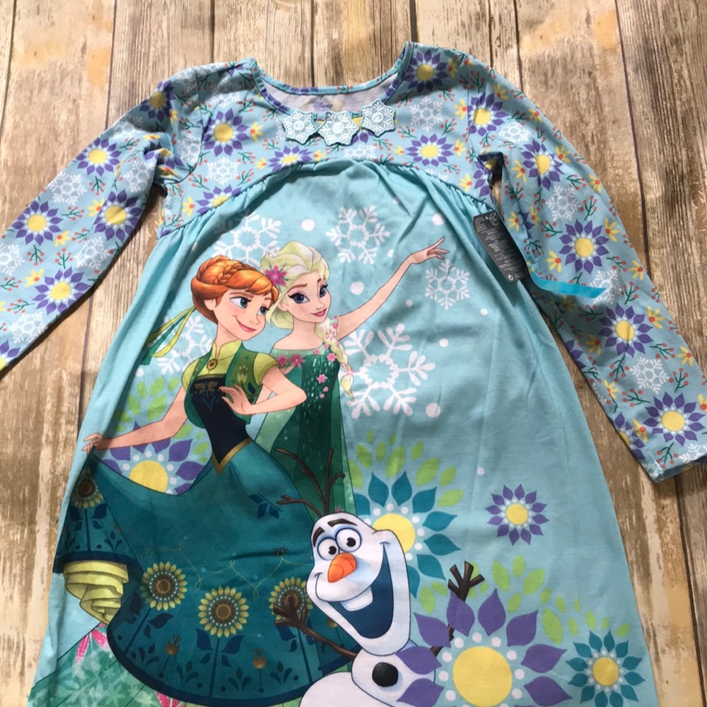 NWT Disney Frozen Nightgown